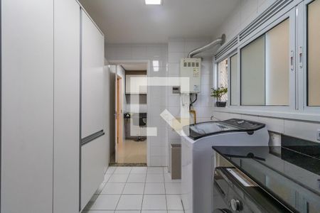 Apartamento à venda com 158m², 3 quartos e 3 vagas Apartamento à venda com 158m², 3 quartos e 3 vagasÁrea de Serviço