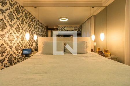 Apartamento à venda com 158m², 3 quartos e 3 vagas Apartamento à venda com 158m², 3 quartos e 3 vagasSuíte 2