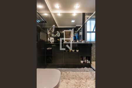 Apartamento à venda com 158m², 3 quartos e 3 vagas Apartamento à venda com 158m², 3 quartos e 3 vagasBanheiro da Suíte 2