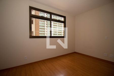 Apartamento para alugar com 165m², 4 quartos e 2 vagas Apartamento para alugar com 165m², 4 quartos e 2 vagasQuarto 3