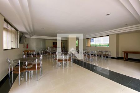Apartamento para alugar com 165m², 4 quartos e 2 vagas Apartamento para alugar com 165m², 4 quartos e 2 vagasÁrea comum - Salão de festas