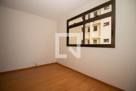Apartamento para alugar com 165m², 4 quartos e 2 vagas Apartamento para alugar com 165m², 4 quartos e 2 vagasQuarto 3