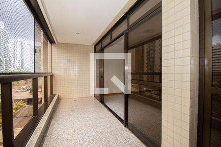 Apartamento para alugar com 165m², 4 quartos e 2 vagas Apartamento para alugar com 165m², 4 quartos e 2 vagasSacada