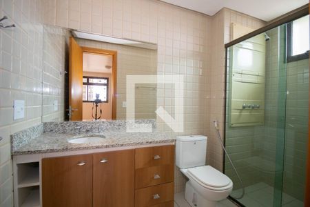 Apartamento para alugar com 165m², 4 quartos e 2 vagas Apartamento para alugar com 165m², 4 quartos e 2 vagasBanheiro da Suíte
