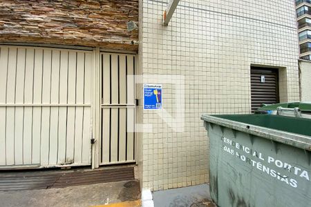 Apartamento para alugar com 165m², 4 quartos e 2 vagas Apartamento para alugar com 165m², 4 quartos e 2 vagasPlaca