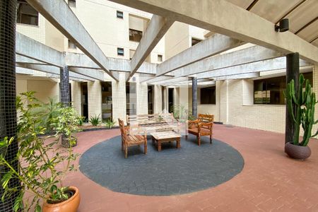Apartamento para alugar com 165m², 4 quartos e 2 vagas Apartamento para alugar com 165m², 4 quartos e 2 vagasÁrea comum