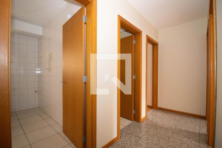 Apartamento para alugar com 165m², 4 quartos e 2 vagas Apartamento para alugar com 165m², 4 quartos e 2 vagasCorredor