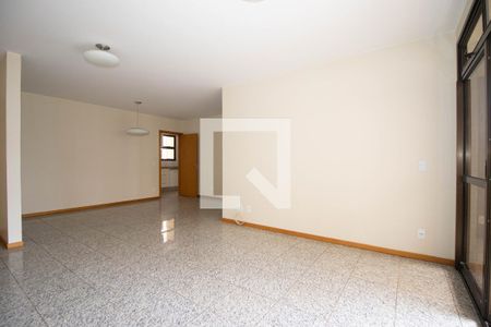 Apartamento para alugar com 165m², 4 quartos e 2 vagas Apartamento para alugar com 165m², 4 quartos e 2 vagasSala