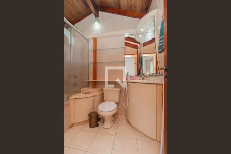 Casa à venda com 208m², 3 quartos e 3 vagasBanheiro da Suíte 2