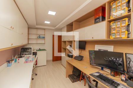 Casa à venda com 208m², 3 quartos e 3 vagasEscritório