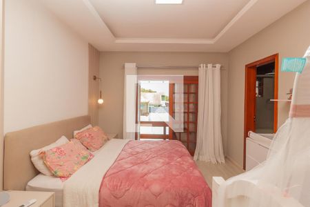 Casa à venda com 208m², 3 quartos e 3 vagasSuíte 2