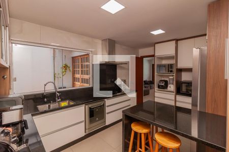 Casa à venda com 208m², 3 quartos e 3 vagasCozinha