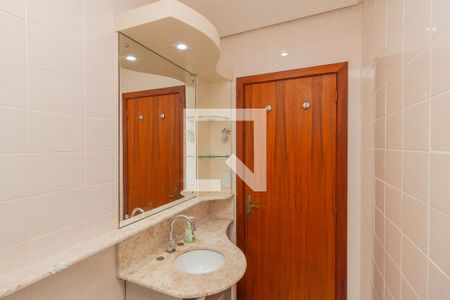 Casa à venda com 208m², 3 quartos e 3 vagasBanheiro Social