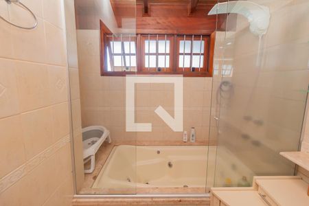 Casa à venda com 208m², 3 quartos e 3 vagasBanheiro da Suíte 2