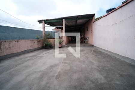 Casa à venda com 190m², 3 quartos e 2 vagas Casa à venda com 190m², 3 quartos e 2 vagasGaragem