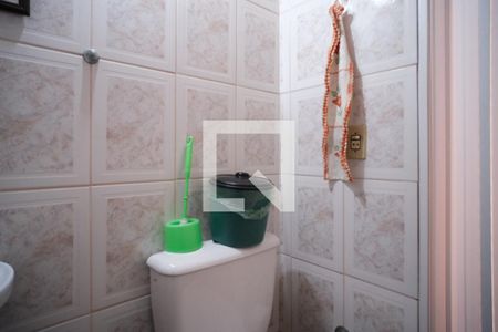 Casa à venda com 190m², 3 quartos e 2 vagas Casa à venda com 190m², 3 quartos e 2 vagasBanheiro de Serviço