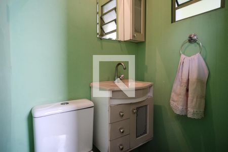 Casa à venda com 190m², 3 quartos e 2 vagas Casa à venda com 190m², 3 quartos e 2 vagasLavabo