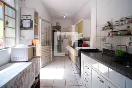 Casa à venda com 190m², 3 quartos e 2 vagas Casa à venda com 190m², 3 quartos e 2 vagasCozinha