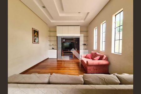 Casa à venda com 6 quartos, 600m² em São Luiz, Belo Horizonte