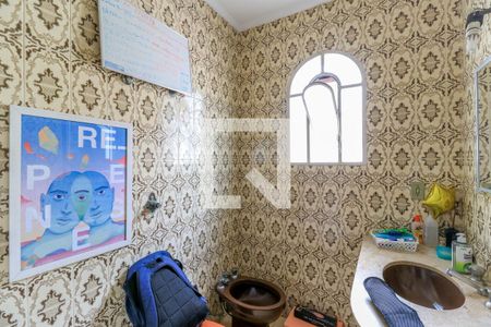 Casa à venda com 160m², 3 quartos e 2 vagasBanheiro da Suíte