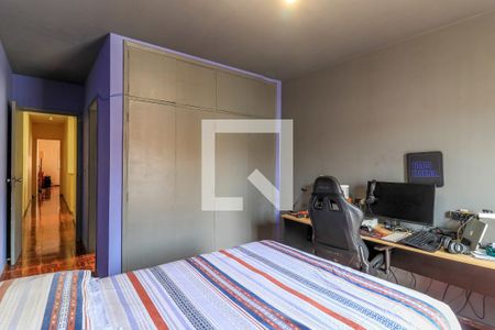 Casa à venda com 160m², 3 quartos e 2 vagasSuíte