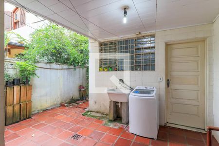 Casa à venda com 160m², 3 quartos e 2 vagasÁrea de Serviço