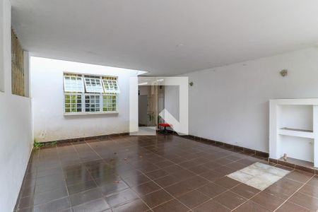 Casa à venda com 160m², 3 quartos e 2 vagasGaragem