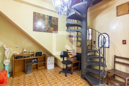 Sala  de casa à venda com 2 quartos, 250m² em Jardim Roberto, Osasco