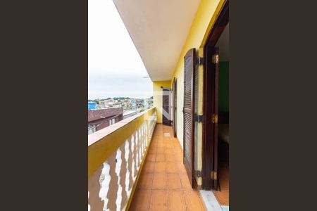 Casa à venda com 250m², 2 quartos e 2 vagas Casa à venda com 250m², 2 quartos e 2 vagasSacada