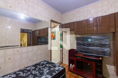 Sala de Estar de casa à venda com 2 quartos, 250m² em Jardim Roberto, Osasco