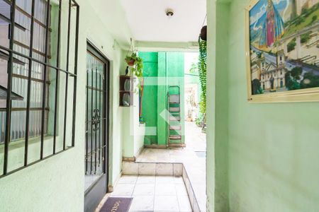 Casa à venda com 250m², 2 quartos e 2 vagas Casa à venda com 250m², 2 quartos e 2 vagasÁrea de Serviço