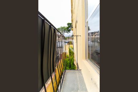Sacada de apartamento à venda com 2 quartos, 56m² em Jardim Lajeado, São Paulo