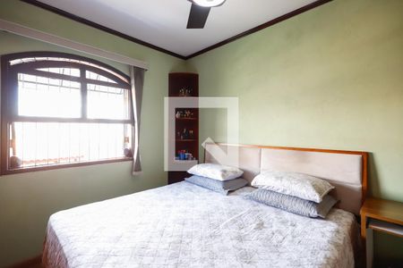 Casa à venda com 350m², 3 quartos e 6 vagasSuíte 2