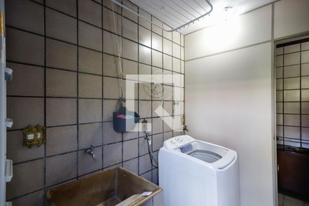 Casa à venda com 350m², 3 quartos e 6 vagasLavanderia