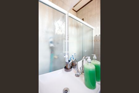 Casa à venda com 350m², 3 quartos e 6 vagasBanheiro da Suíte 1