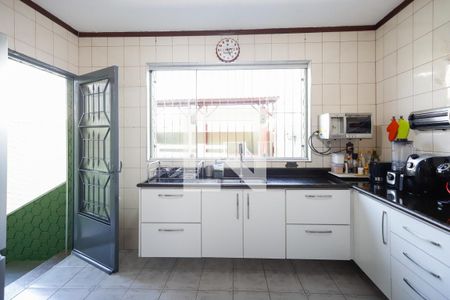 Casa à venda com 350m², 3 quartos e 6 vagasCozinha