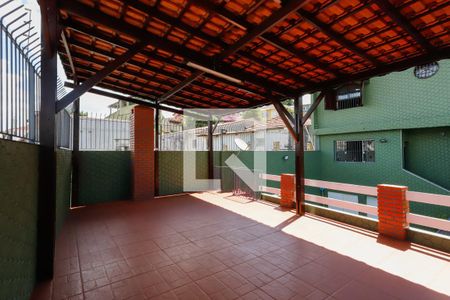 Casa à venda com 350m², 3 quartos e 6 vagasTerraço