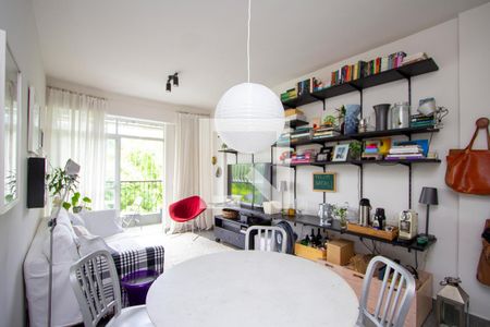 Apartamento à venda com 65m², 2 quartos e 1 vaga Apartamento à venda com 65m², 2 quartos e 1 vagaSala