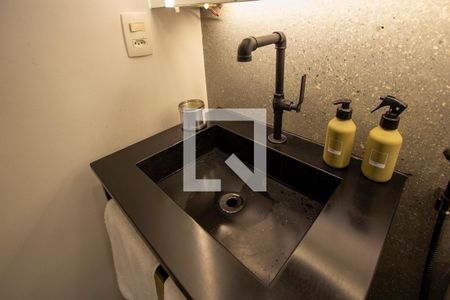 Apartamento à venda com 65m², 2 quartos e 1 vaga Apartamento à venda com 65m², 2 quartos e 1 vagaBanheiro