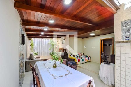 Sala 2 de casa à venda com 3 quartos, 258m² em Rubem Berta, Porto Alegre
