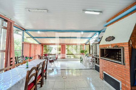 Casa à venda com 258m², 3 quartos e 4 vagas Casa à venda com 258m², 3 quartos e 4 vagasEspaço Gourmet