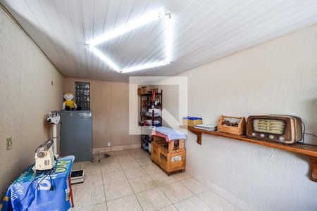 Casa à venda com 258m², 3 quartos e 4 vagas Casa à venda com 258m², 3 quartos e 4 vagasEscritório 2