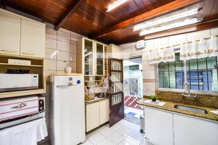 Casa à venda com 258m², 3 quartos e 4 vagas Casa à venda com 258m², 3 quartos e 4 vagasCozinha