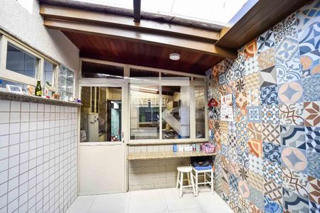 Casa à venda com 258m², 3 quartos e 4 vagas Casa à venda com 258m², 3 quartos e 4 vagasCozinha