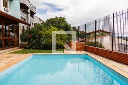 Casa à venda com 367m², 4 quartos e 2 vagasÁrea comum - Piscina