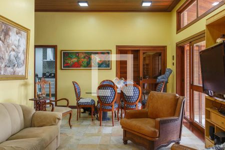 Sala 1 de casa à venda com 4 quartos, 367m² em Nonoai, Porto Alegre