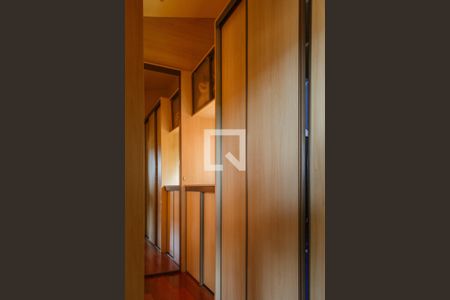 Casa à venda com 367m², 4 quartos e 2 vagasCloset da suíte