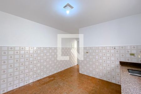 Casa à venda com 120m², 1 quarto e 2 vagasCozinha