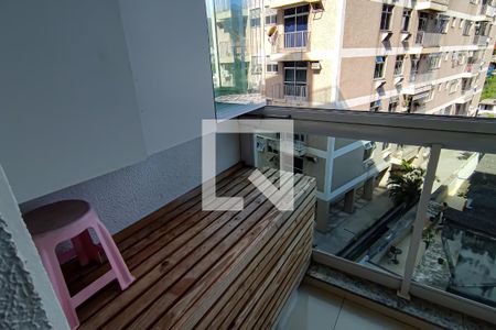 Apartamento à venda com 57m², 2 quartos e 1 vagavaranda