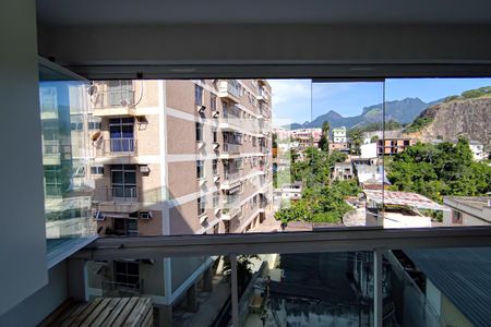 Apartamento à venda com 57m², 2 quartos e 1 vagavaranda